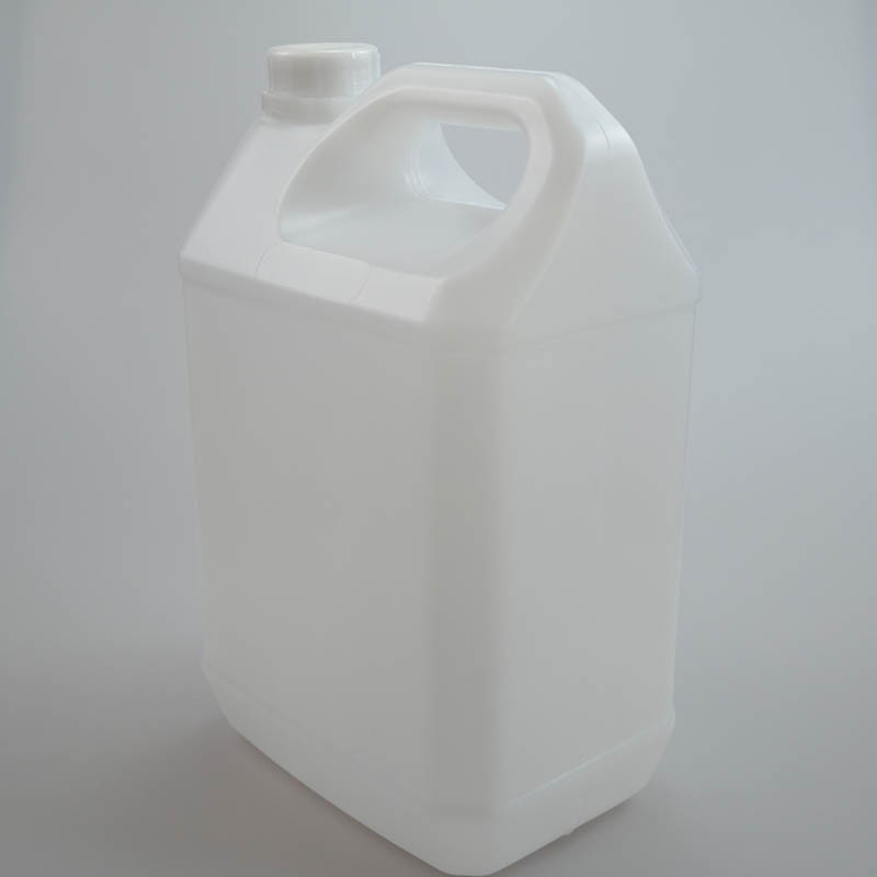 油壶的材质对食用油的保存有何影响？